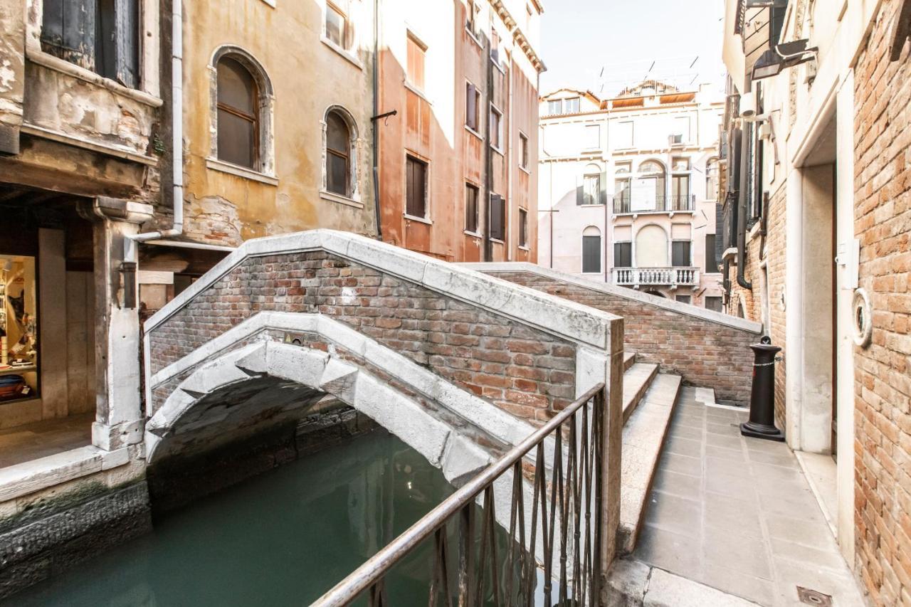 Ca' Delle Acque Deluxe Apartment R&R Venecia Exterior foto